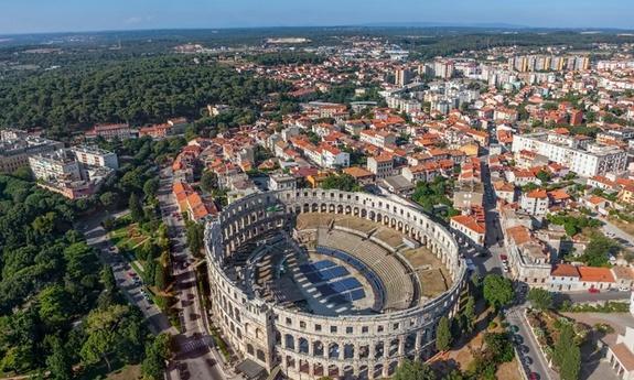 Apartment Jadranka Pula Bagian luar foto