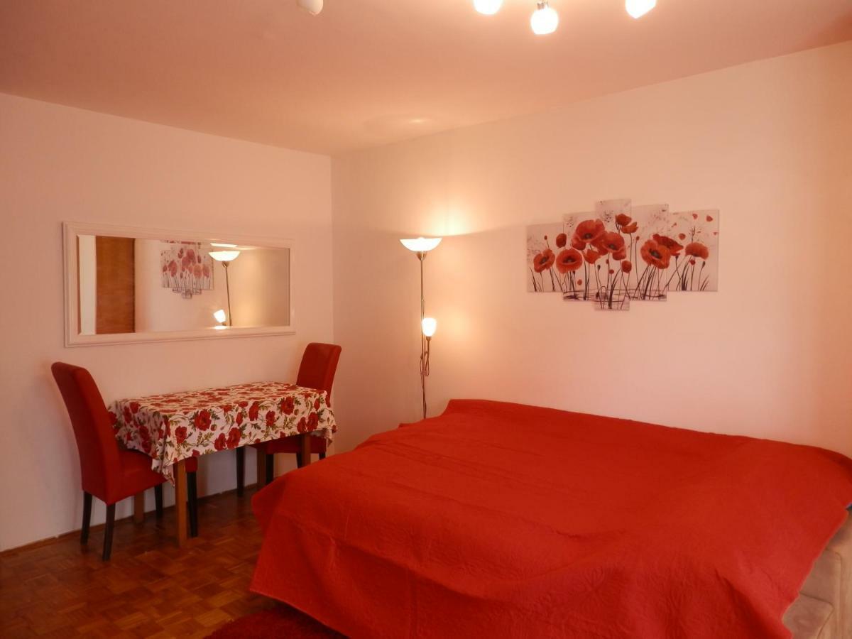 Apartment Jadranka Pula Bagian luar foto